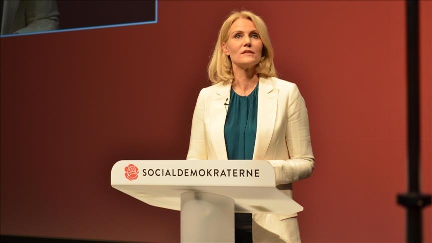 رئيسة وزراء الدنمارك السابقة تكشف عن تعرضها للتحرش