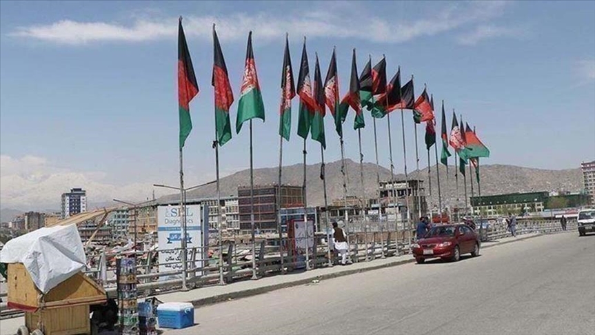 Afghanistans economy is on brink of collapse, UN warns