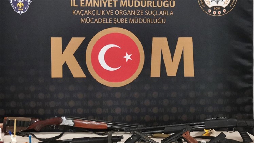 Suç örgütlerine yönelik 'Sahil Rüzgarı-2' operasyonunda Antalya'da 14 şüpheli yakalandı