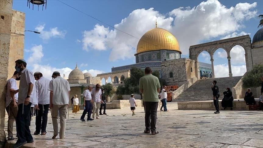 Le Hamas met en garde contre les autorisations données aux colons israéliens pour effectuer leur prière à Al-Aqsa