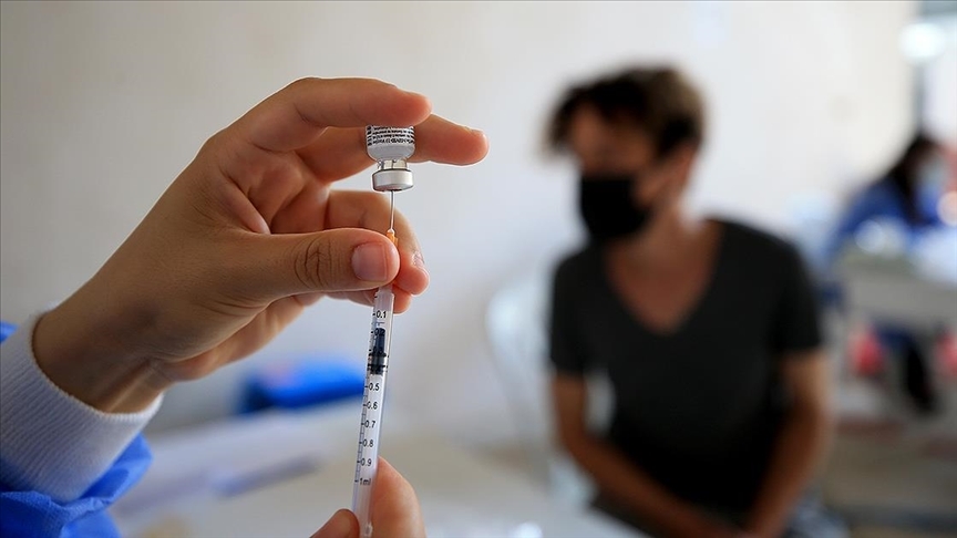 Bilim Kurulu Üyesi Prof. Dr. Alper Şenerden gençlere aşı uyarısı