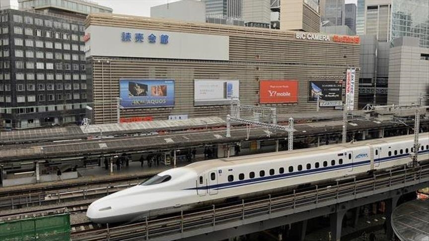Layanan kereta Tokyo tetap terganggu setelah guncangan gempa