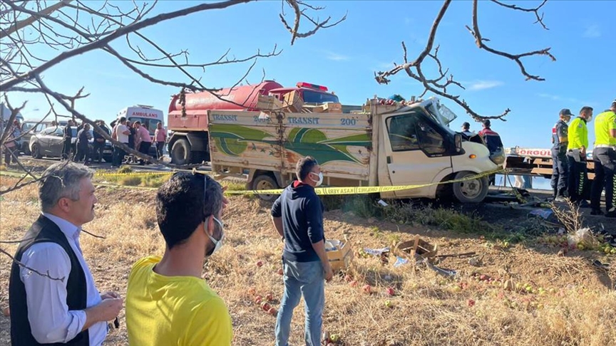 Ispartada trafik kazasında 1 kişi öldü, 6 kişi yaralandı