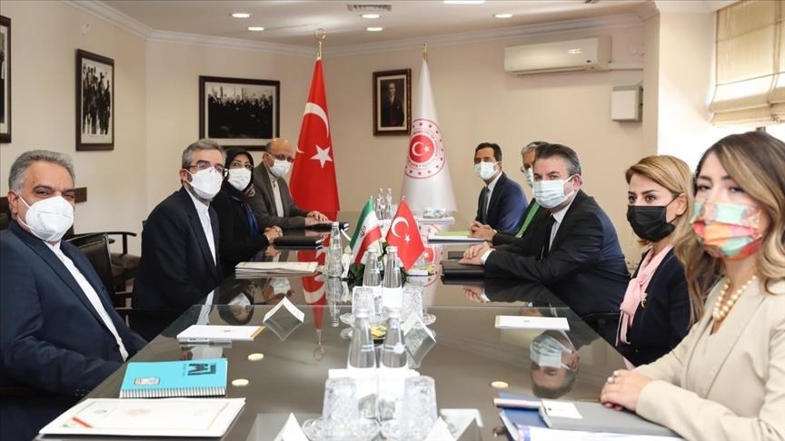 نشست هیئت‌های سیاسی ترکیه و ایران در آنکارا