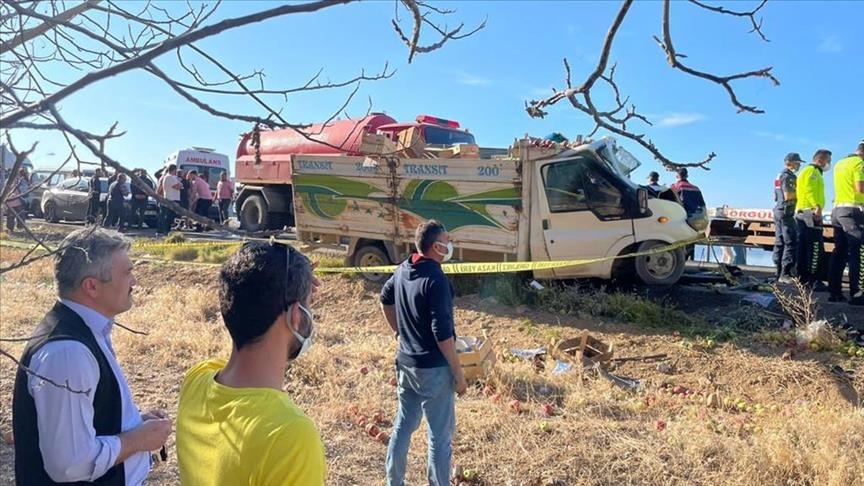 Snimak saobraćane nesreće u Turskoj: U sudaru poginula jedna, a povrijeđeno šest osoba