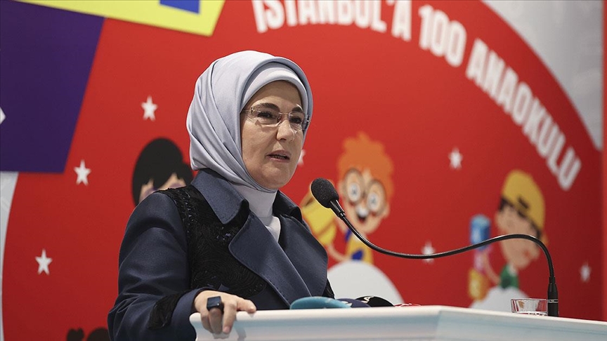 Emine Erdoğan, İstanbulda okul öncesi eğitim seferberliği başlattı