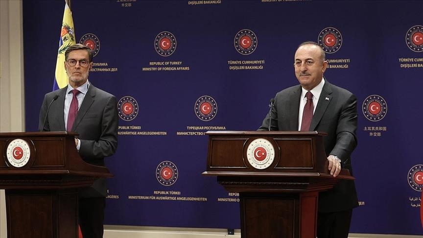 Cavusoglu: SAD svom narodu i Kongresu ne govori istinu o Siriji