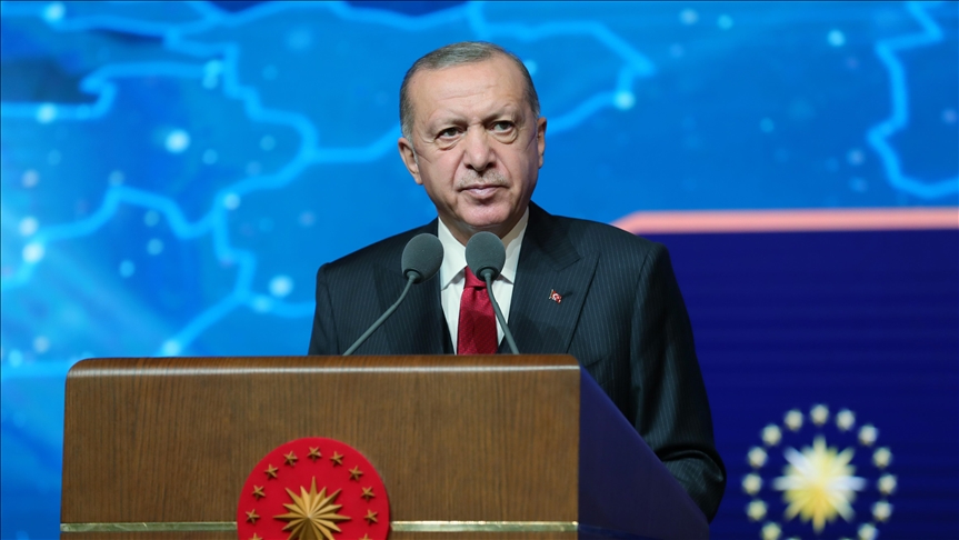 Le Président turc Erdogan appelle ses concitoyens à se faire vacciner contre la Covid-19