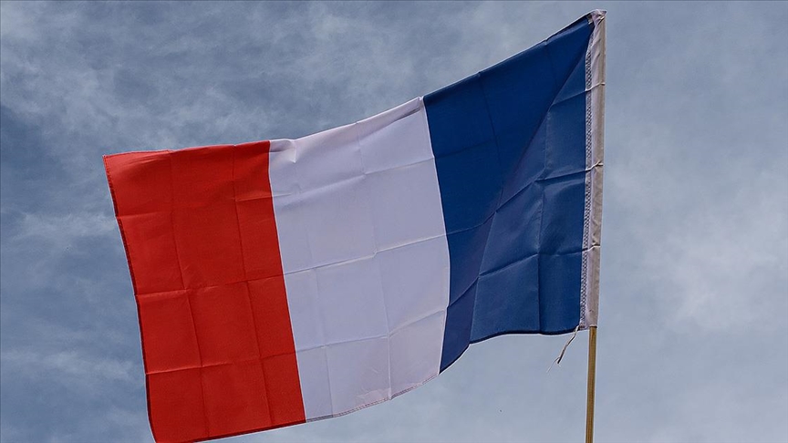 Fransa: Rahiplerin cinsel istismar vakalarını yargıya bildirmesi gerekiyor