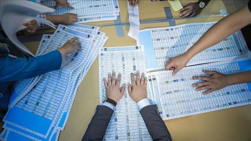 Législatives en Irak: La Commission électorale comptera manuellement 6% des votes