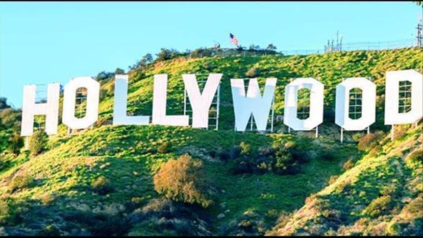 Hollywood crews set Monday deadline for new deal, threaten strike