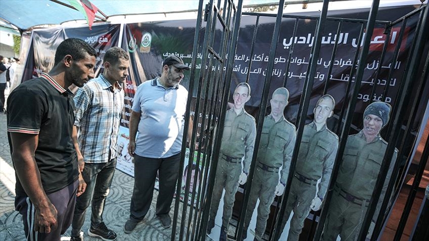 Cientos de prisioneros palestinos comenzaron huelga de hambre contra los abusos que se comenten en cárceles de Israel