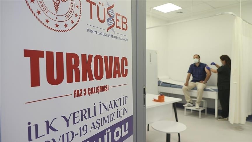 В Турции добровольцам начнут вводить отечественную вакцину TURKOVAC