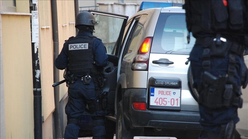 Policija Kosova: U Severnoj Mitrovici povređeno šest policajaca i jedna osoba umešana u napad