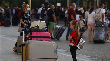 Les États-Unis lèvent les restrictions pour les voyageurs vaccinés en provenance du Canada et du Mexique