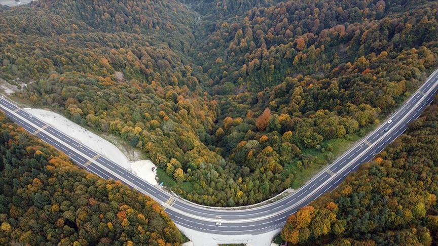 Bolu Dağı'nda sonbaharın renkleri havadan görüntülendi