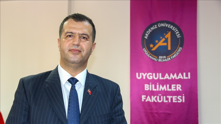 Mezun olmadan iş sahibi oluyorlar