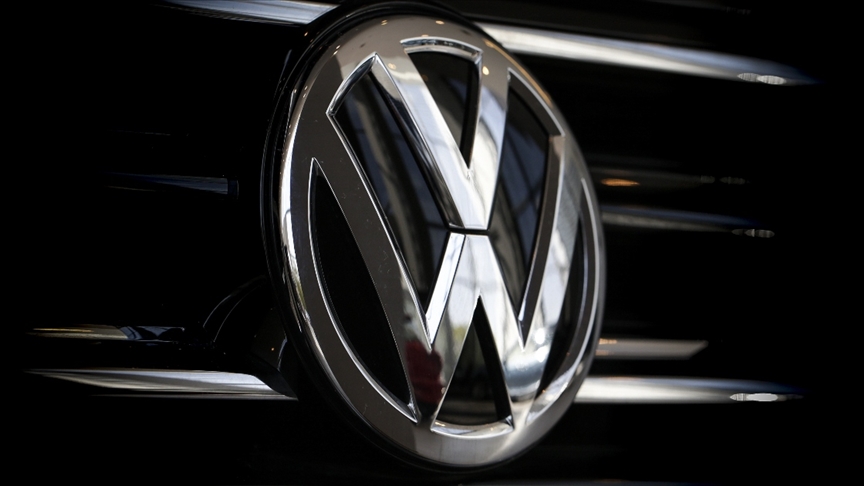 Volkswagenin elektrikli otomobillerde rekabet için 30 bin çalışanının işine son vereceği iddiası