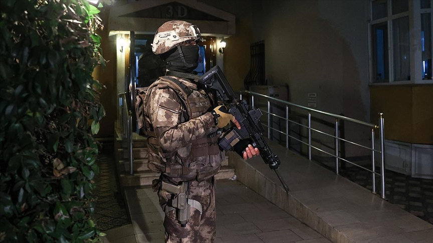 İstanbul merkezli 16 ilde terör örgütü DHKP/Cye operasyon: 54 gözaltı