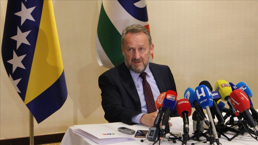 Izetbegović u Banjaluci: Šutnja visokog predstavnika dodatno ohrabruje secesionističke politike u BiH
