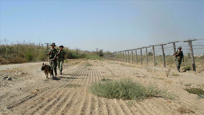 Кыргызстан усиливает патрули на границе с Таджикистаном