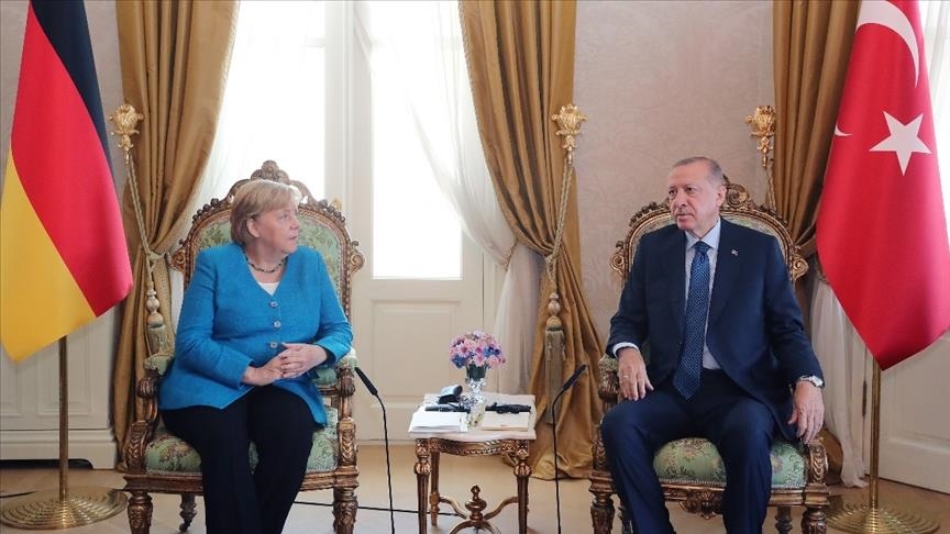 Эрдоган и Меркель провели переговоры в Стамбуле 