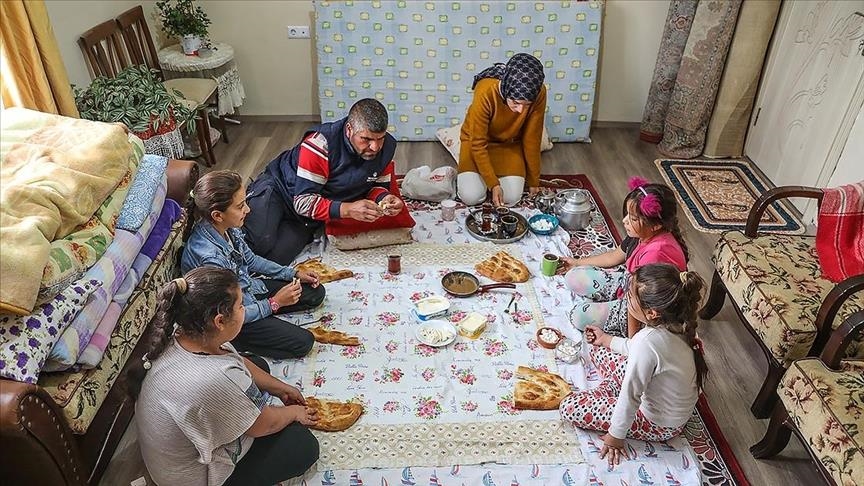 Bavê astengdar ê ji bo malbata xwe hewl dide "egîd"ê mala xwe ye
