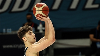 Houston Rocketslı Alperen Şengün'den 15 sayı, 12 ribaunt