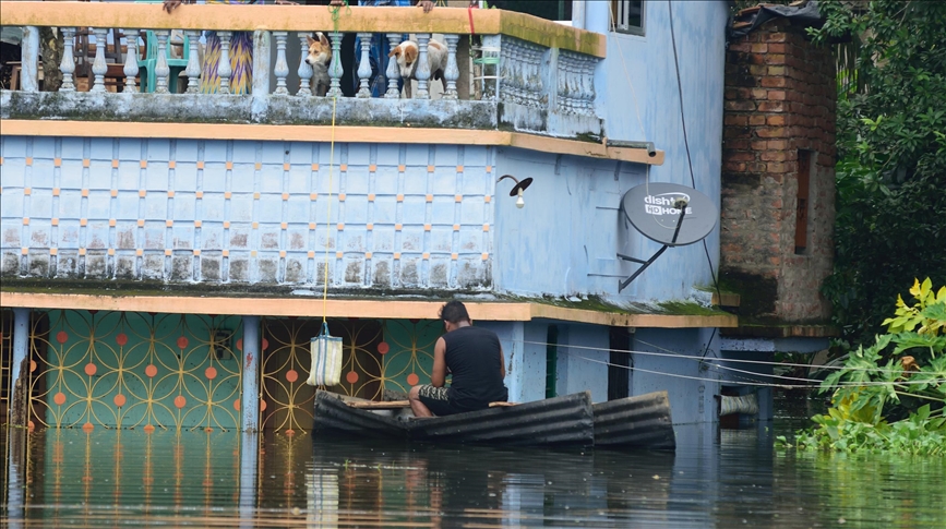 Hindistanın güneyindeki şiddetli yağışlar sonucu 18 kişi öldü, onlarca kişi kayboldu