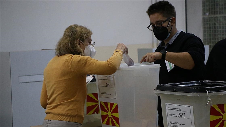 Kuzey Makedonya ve Kosovada halk yerel seçim için sandık başında