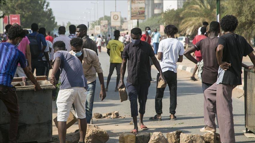 Soudan : Des manifestants encerclent les locaux de la Primature à Khartoum 