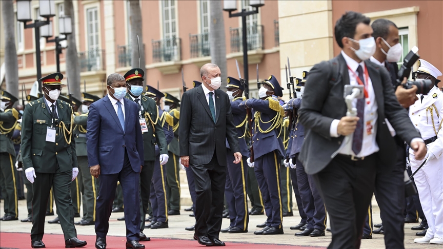 Turski predsjednik Erdogan počeo zvaničnu posjetu Angoli