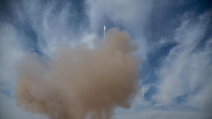 Koreja e Veriut teston "dy raketa balistike"