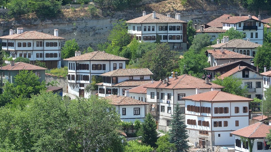 'UNESCO kenti Safranbolu' 1,5 milyon turist hedefine kilitlendi
