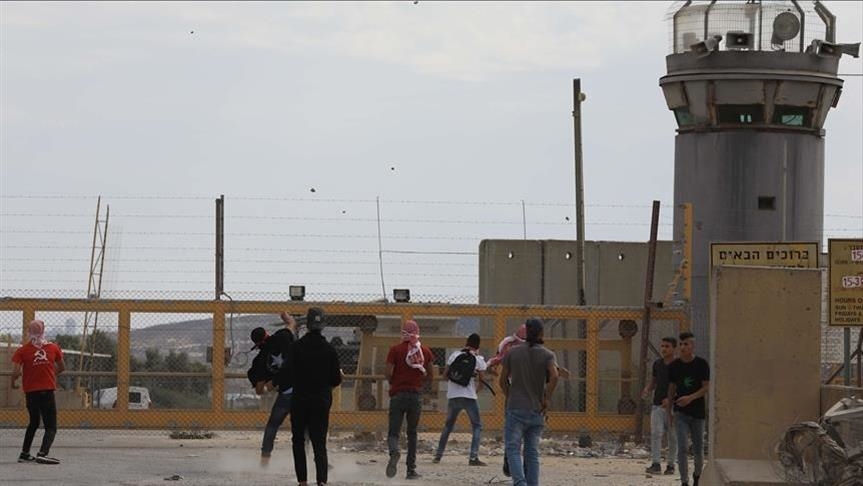 Un détenu palestinien en grève de la faim depuis 90 jours transféré en soins intensifs