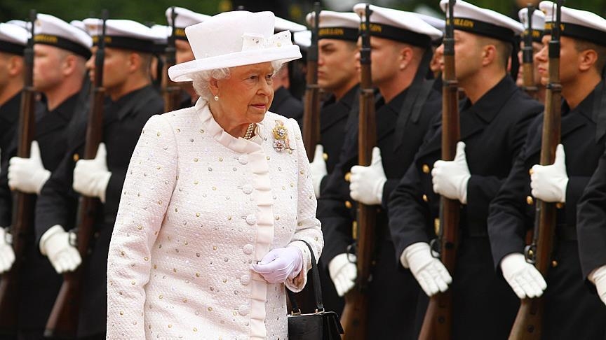 Mbretëresha Elizabeth pranon këshillën mjekësore, anulon udhëtimin në Irlandën e Veriut