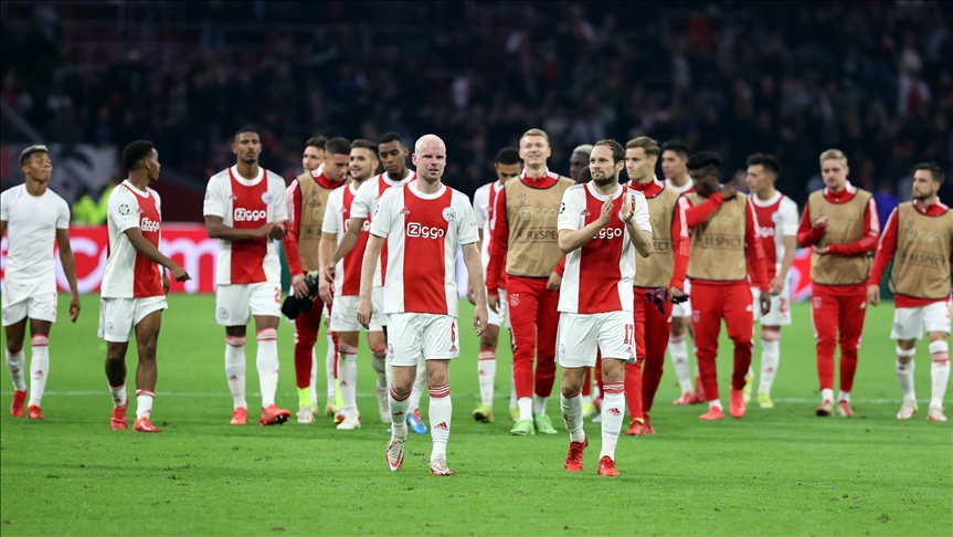 Ajax, Borussia Dortmundu farklı yendi