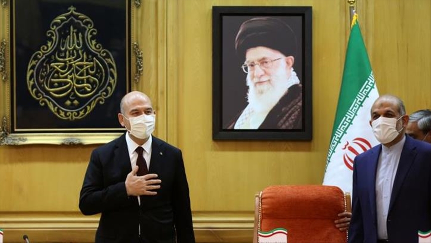 وزير الداخلية التركي يلتقي نظيره الإيراني في طهران