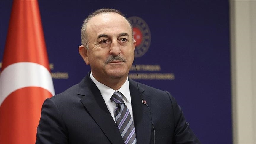 Turkish foreign minister speaks with Iranian, UAE counterparts