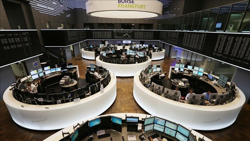 European stock markets close lower in major selloff