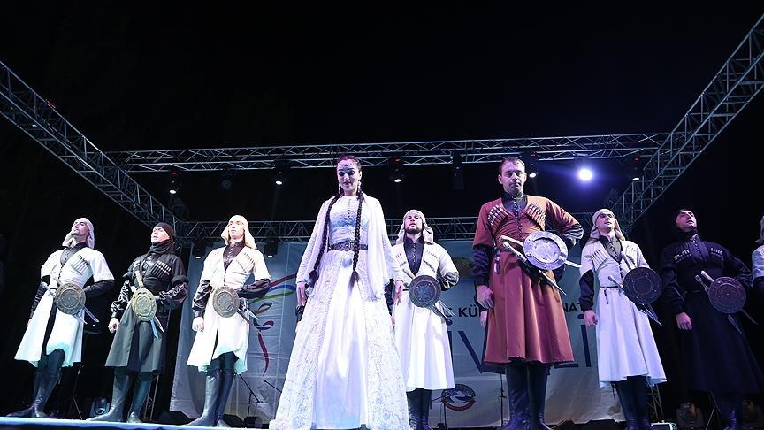 На северо-западе Турции выступил легендарный ансамбль «Кабардинка»