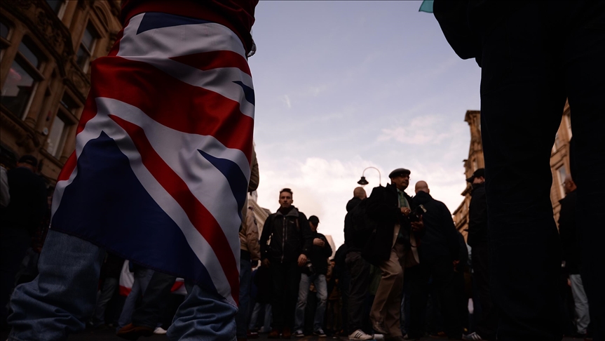 Newcastle urge fans against wearing 'traditional Arabic clothing'