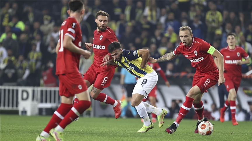 Fenerbahce draw with Antwerp in Europa League