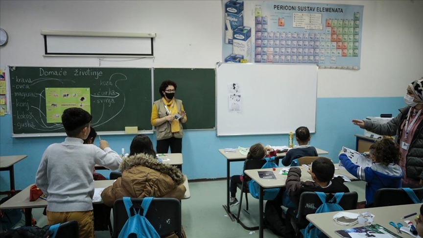 Bihać: Oko 200 djece migranata pohađa redovnu nastavu, jezik najveća barijera