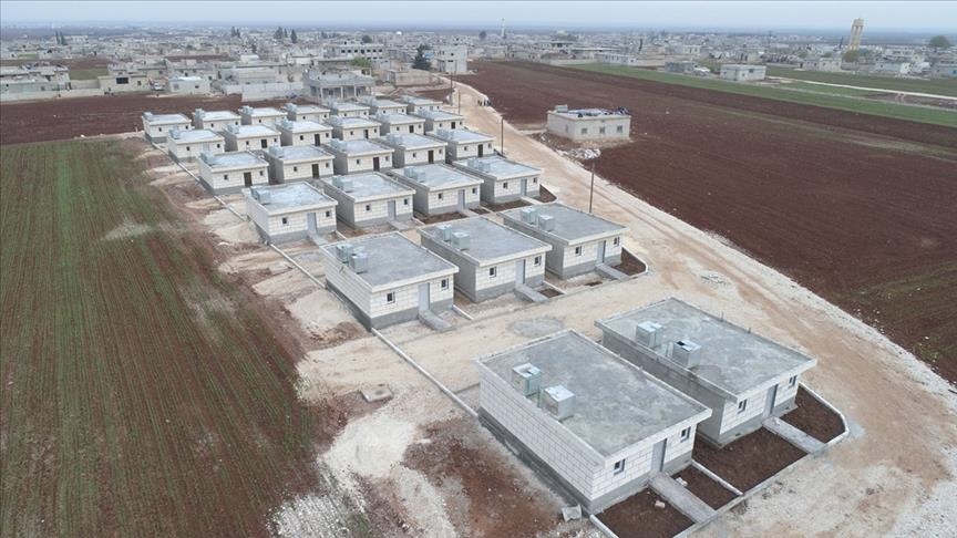 Турция построила свыше 16 тыс. брикетных домов в Идлибе