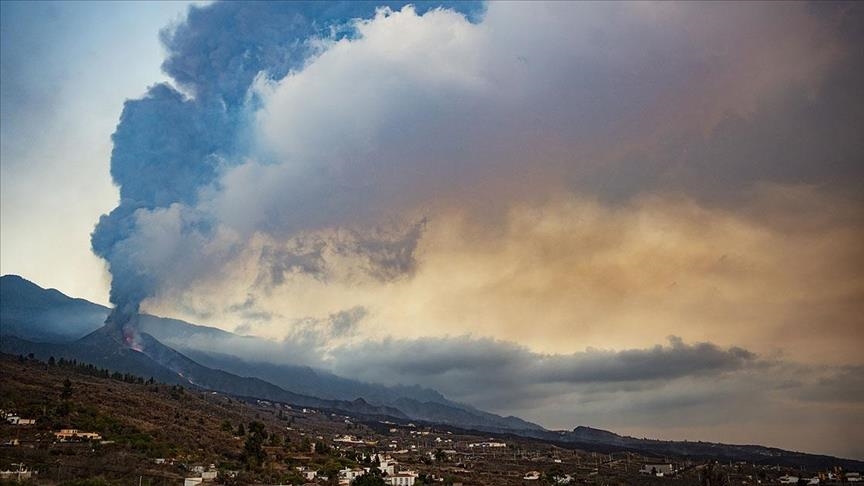 Spanjë, lava e vullkanit në ishullin La Palma për 33 ditë shkatërroi 2.185 ndërtesa