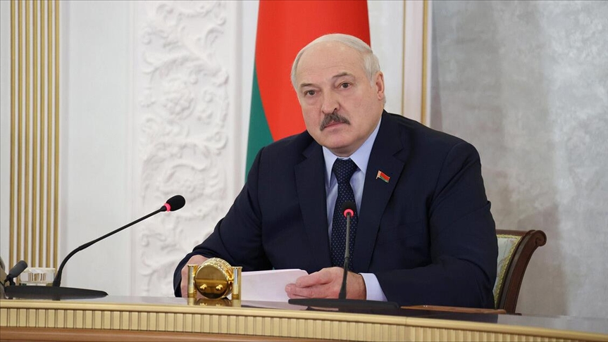 Лукашенко: Беларусь должна остаться президентской республикой