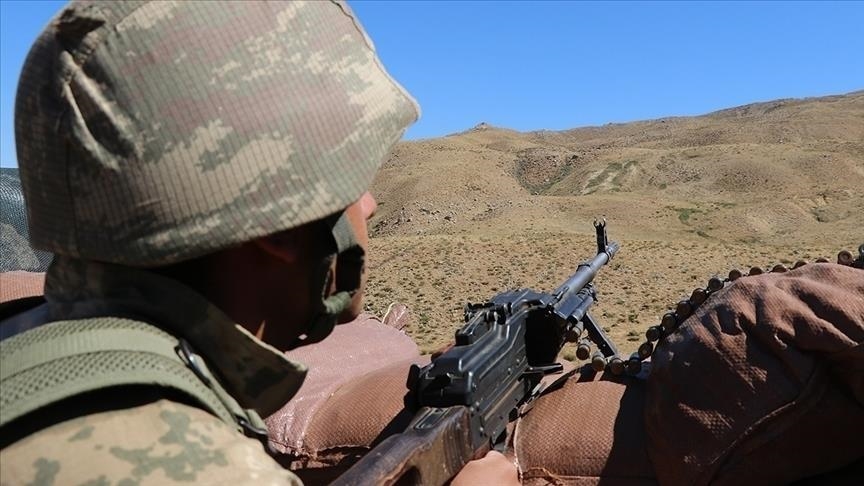 Les forces turques neutralisent 3 terroristes du YPG/PKK dans le nord de la Syrie
