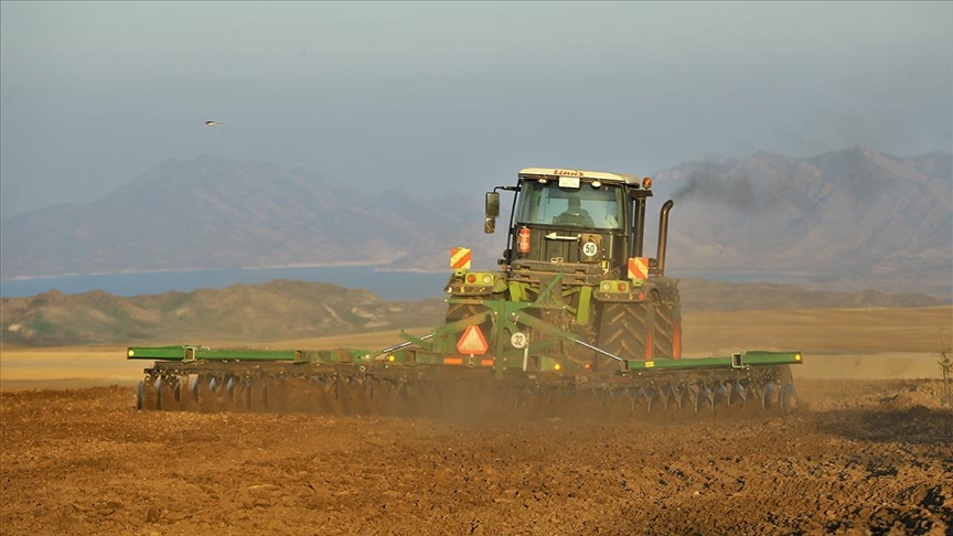 Türkiye ve Azerbaycan Zengilandaki arazileri birlikte tarıma hazırlıyor