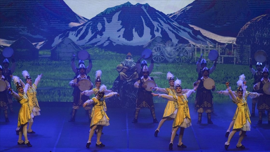 Türkiye-Azerbaycan kardeşliği dans gösterisiyle sahneye taşındı